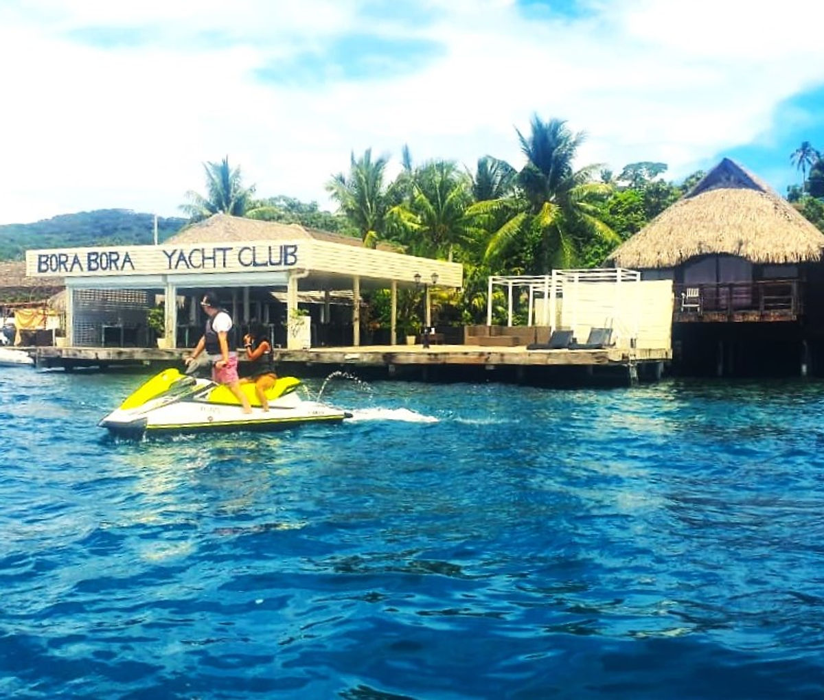 Vue du lagon de Bora Bora depuis le Yacht Club