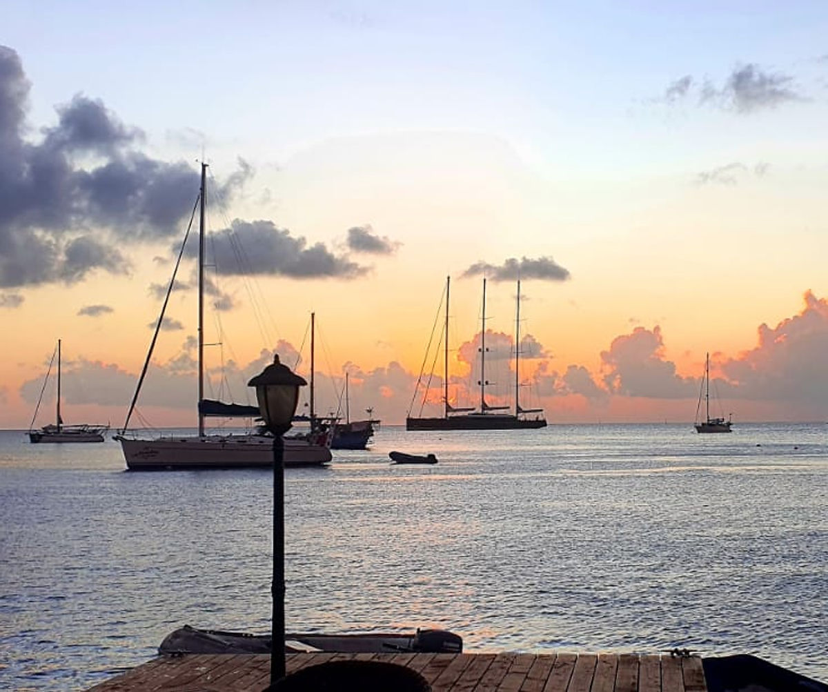 Marina et bateaux au mouillage du BBYC